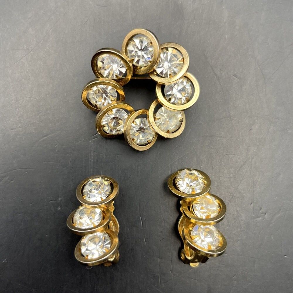 Vintage Judy Lee Brooch Clip Earrings Set Round Circle Clear Rhinestone Signed